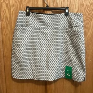 Women’s XL Skort. S.C. & Co. with 360deg. Tummy control